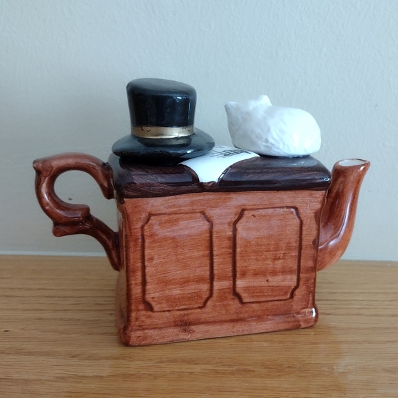 Sweet Expressions Teapot Brown Melody Piano Cat Hat - Picture 2 of 8
